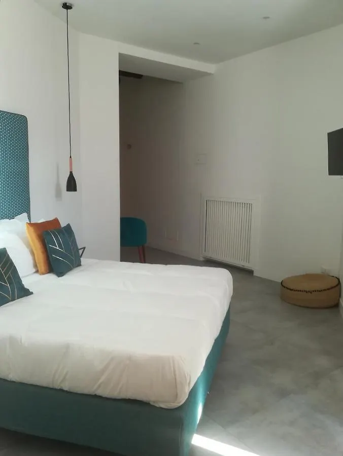 Guest house B-Montedidio Hotel Naples